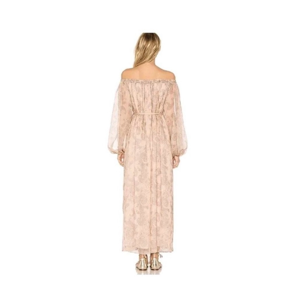 Off-Shoulder Maxi Dress in Light Pink - Picture 3 of 4